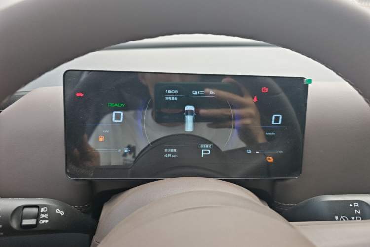 Used Wuling Starlight 730 2025 Model Plug-in Hybrid 125km Luxury Edition Instrument Cluster