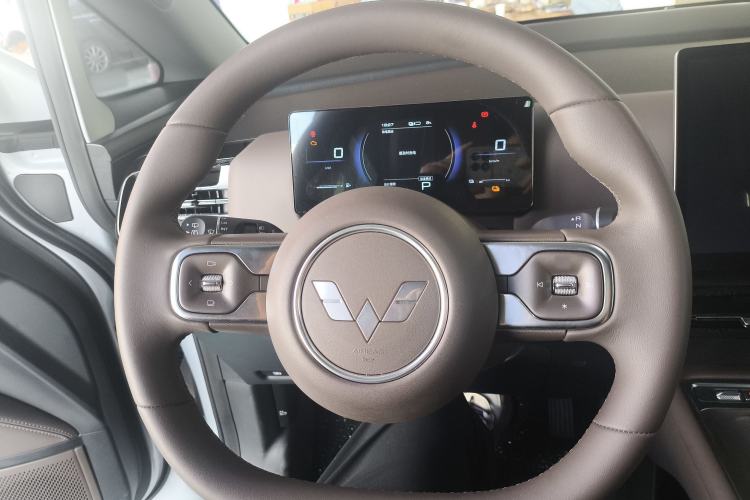 Used Wuling Starlight 730 2025 Model Plug-in Hybrid 125km Luxury Edition Interior 2
