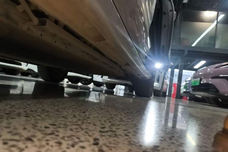 Used Wuling Starlight 730 2025 Model Pure Electric 500km Luxury Edition Left Side Sill