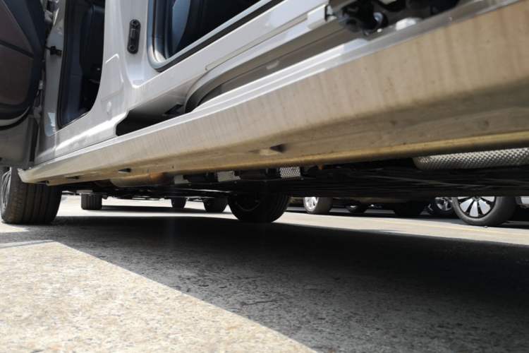 Used Wuling Starlight 730 2025 Model Plug-in Hybrid 125km Luxury Edition Left Side Sill
