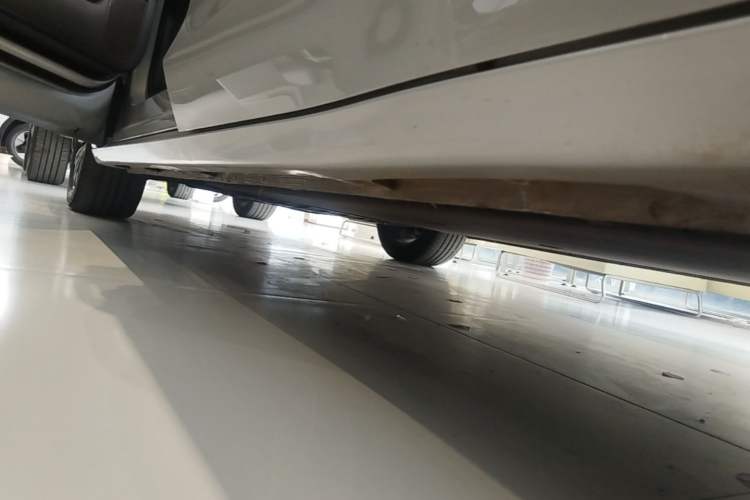 Used Wuling Starlight 730 2025 Model Pure Electric 500km Luxury Edition Left Side Sill