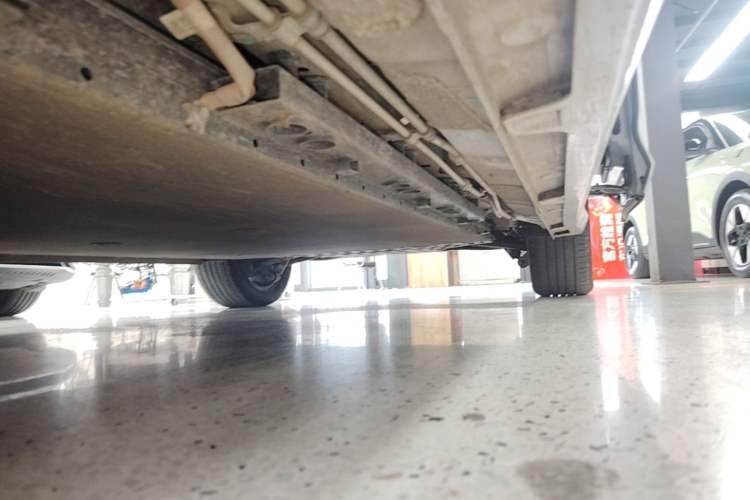 Used Wuling Starlight 730 2025 Model Pure Electric 500km Luxury Edition Left Side Sill