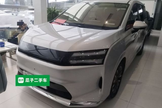 Used Wuling Starlight 730 2025 Model Pure Electric 500km Luxury Edition