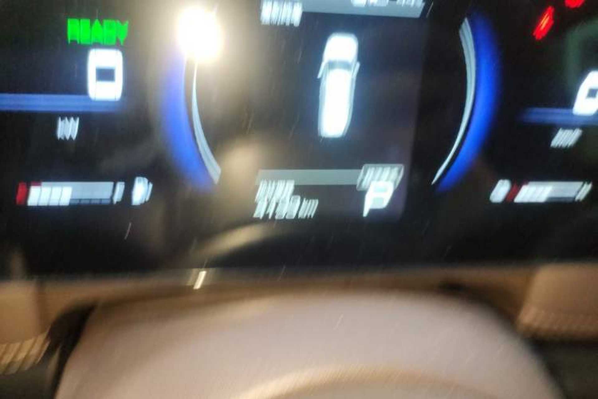 Used Wuling Starlight 730 2025 Model Plug-in Hybrid 125km Luxury Edition Odometer Close Up
