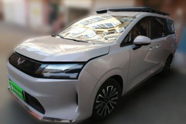 Used Wuling Starlight 730 2025 Model Pure Electric 500km Luxury Edition
