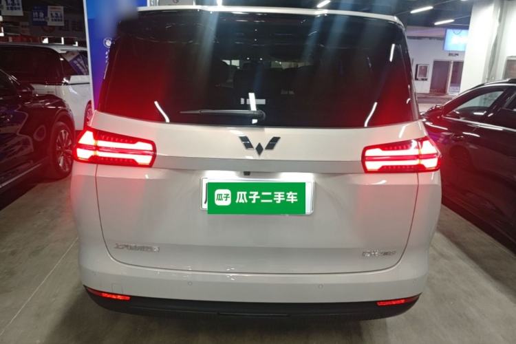 Used Wuling Starlight 730 2025 Model Plug-in Hybrid 125km Luxury Edition Rear