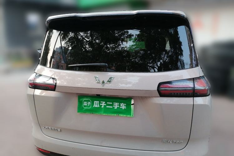 Used Wuling Starlight 730 2025 Model Plug-in Hybrid 125km Luxury Edition Rear