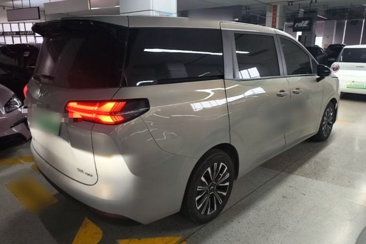 Used Wuling Starlight 730 2025 Model Pure Electric 500km Luxury Edition Rear Right 45 Deg