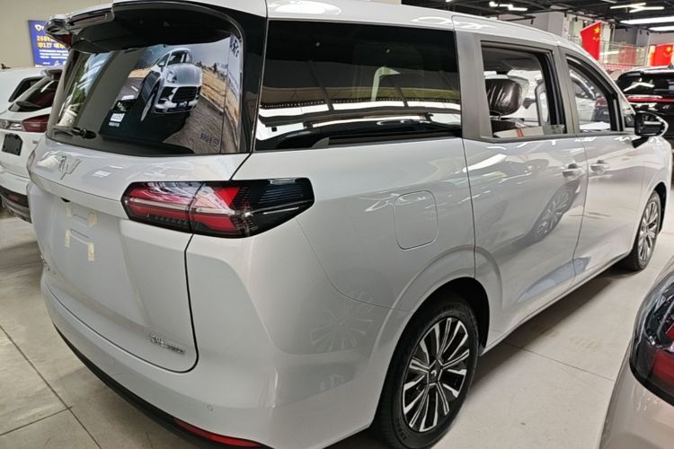Used Wuling Starlight 730 2025 Model Plug-in Hybrid 125km Luxury Edition Rear Right 45 Deg