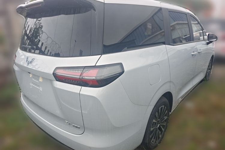 Used Wuling Starlight 730 2025 Model Plug-in Hybrid 125km Luxury Edition Rear Right 45 Deg