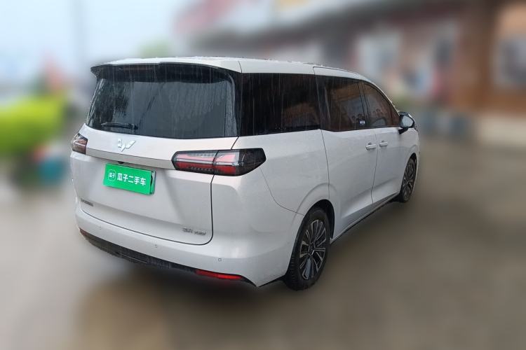 Used Wuling Starlight 730 2025 Model Pure Electric 500km Luxury Edition Rear Right 45 Deg