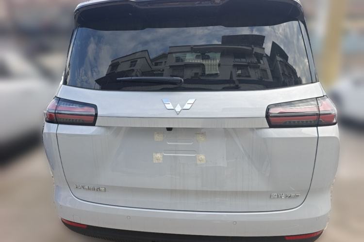Used Wuling Starlight 730 2025 Model Plug-in Hybrid 125km Luxury Edition Rear