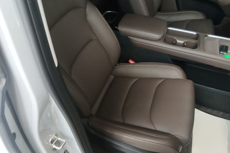 Used Wuling Starlight 730 2025 Model Pure Electric 500km Luxury Edition Right Front Seat