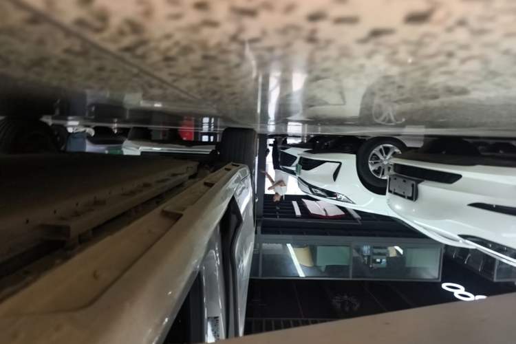 Used Wuling Starlight 730 2025 Model Pure Electric 500km Luxury Edition Right Side Sill