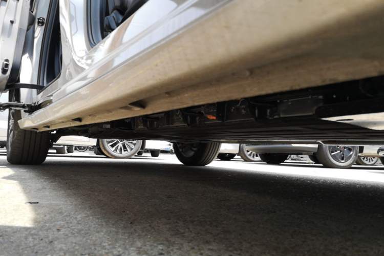 Used Wuling Starlight 730 2025 Model Plug-in Hybrid 125km Luxury Edition Right Side Sill