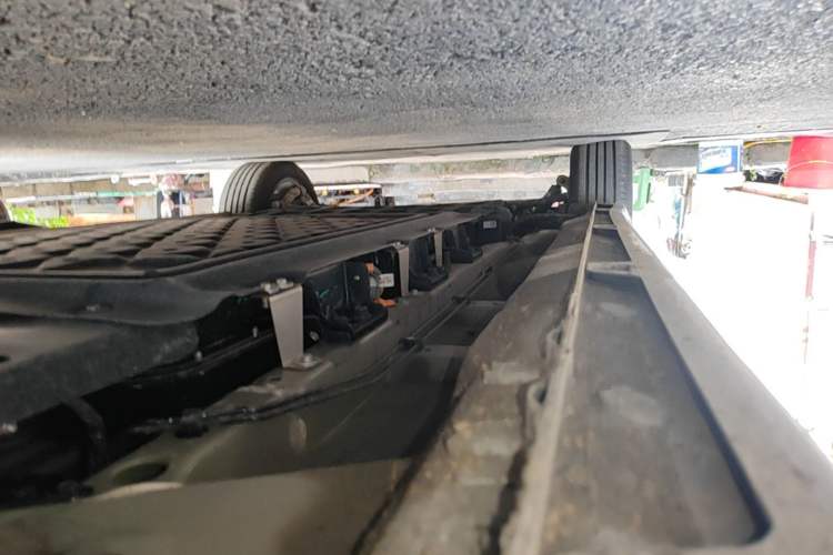 Used Wuling Starlight 730 2025 Model Plug-in Hybrid 125km Luxury Edition Right Side Sill