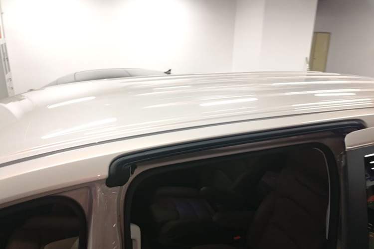 Used Wuling Starlight 730 2025 Model Plug-in Hybrid 125km Luxury Edition Roof
