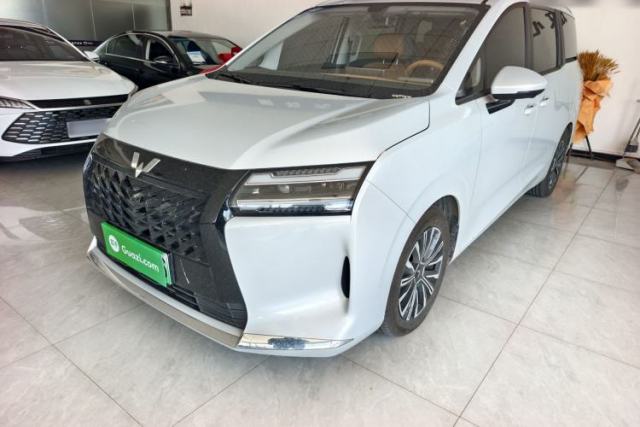 Used Wuling Starlight 730 2025 Model Plug-in Hybrid 125km Luxury Edition