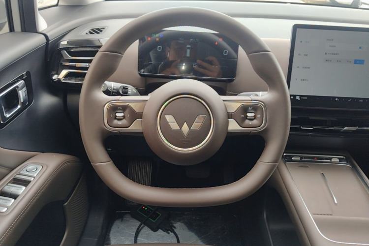 Used Wuling Starlight 730 2025 Model Plug-in Hybrid 125km Luxury Edition Steering Wheel