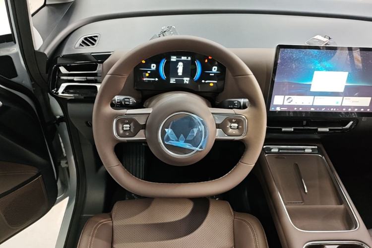 Used Wuling Starlight 730 2025 Model Plug-in Hybrid 125km Luxury Edition Steering Wheel