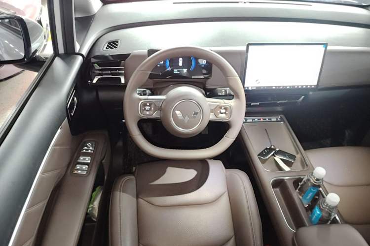 Used Wuling Starlight 730 2025 Model Pure Electric 500km Luxury Edition Steering Wheel
