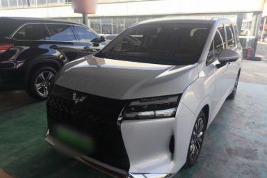 Used Wuling Starlight 730 2025 Model Plug-in Hybrid 125km Luxury Edition