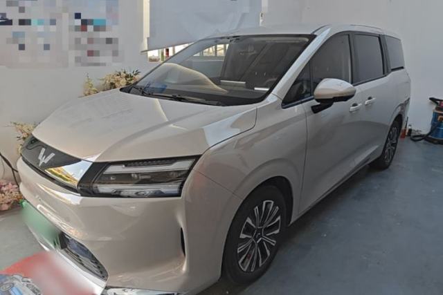 Used Wuling Starlight 730 2025 Model Pure Electric 500km Luxury Edition