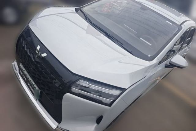 Used Wuling Starlight 730 2025 Model Plug-in Hybrid 125km Luxury Edition