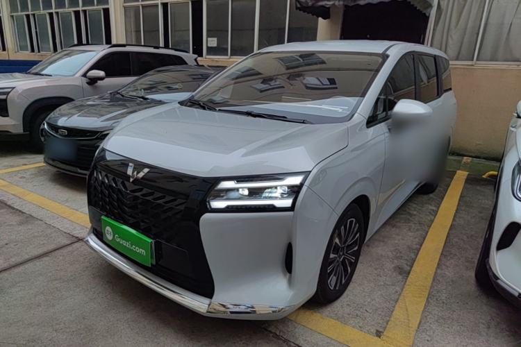Used Wuling Starlight 730 2025 Model Plug-in Hybrid 125km Luxury Edition Guazi used car, China used car export, Used car for sale, Used  cars, Cheapest cars for sale