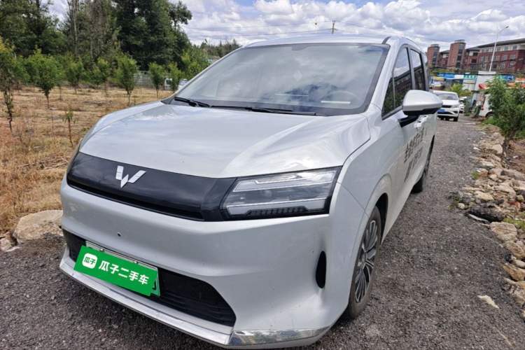 Used Wuling Starlight 730 2025 Model Pure Electric 500km Luxury Edition Guazi used car, China used car export, Used car for sale, Used cars, Cheapest cars for sale
