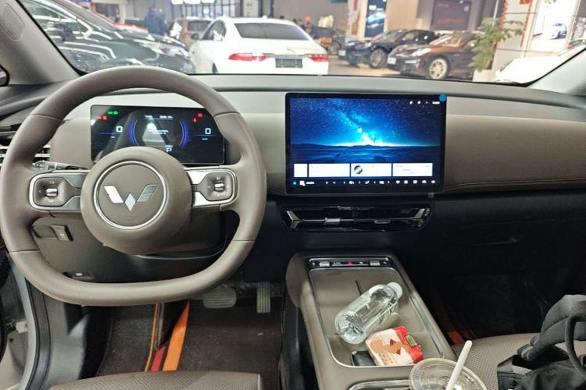 Used Wuling Starlight 730 2025 Model Pure Electric 500km Luxury Edition Center Console
