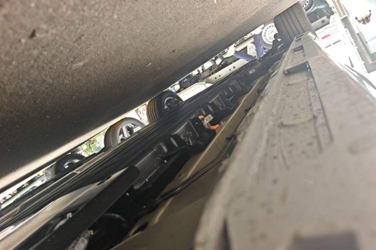 Used Wuling Starlight 730 2025 Model Plug-in Hybrid 125km Luxury Edition Chassis Front Right