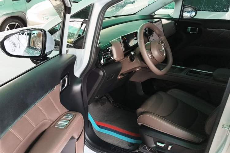 Used Wuling Starlight 730 2025 Model Pure Electric 500km Luxury Edition Driver Seat