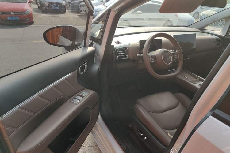 Used Wuling Starlight 730 2025 Model Pure Electric 500km Luxury Edition Driver Seat