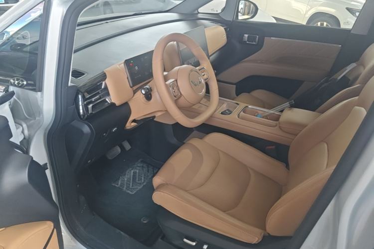 Used Wuling Starlight 730 2025 Model Plug-in Hybrid 125km Luxury Edition Driver Seat