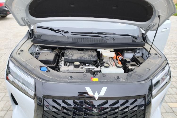 Used Wuling Starlight 730 2025 Model Plug-in Hybrid 125km Luxury Edition Engine Bay
