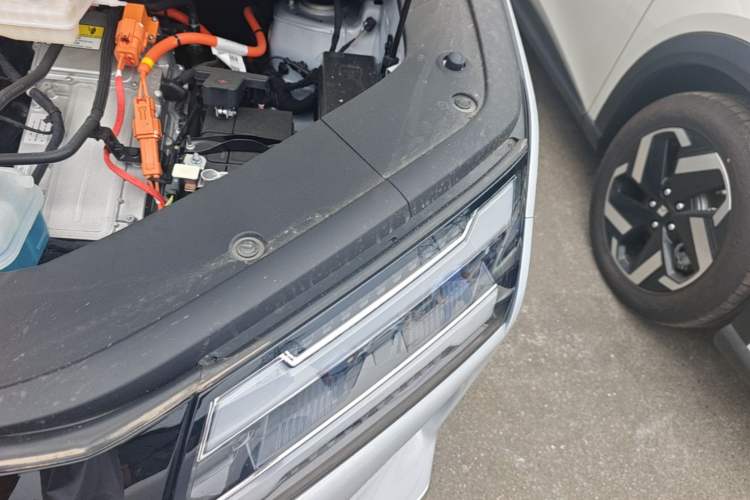 Used Wuling Starlight 730 2025 Model Plug-in Hybrid 125km Luxury Edition Engine Bay Left