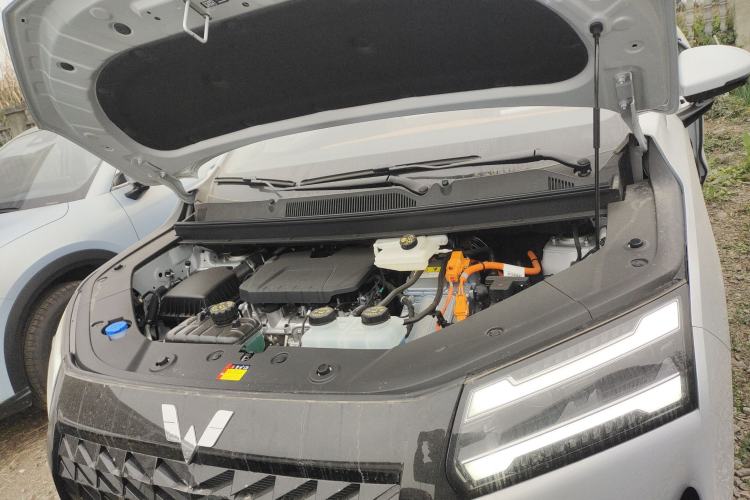 Used Wuling Starlight 730 2025 Model Plug-in Hybrid 125km Luxury Edition Engine Bay