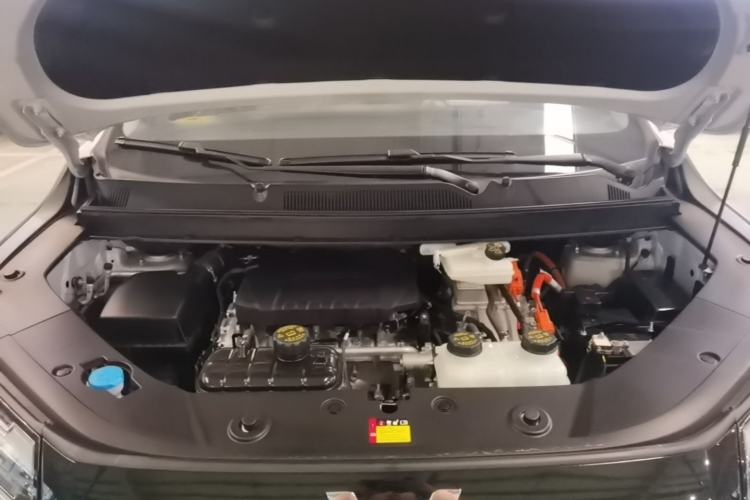 Used Wuling Starlight 730 2025 Model Plug-in Hybrid 125km Luxury Edition Engine Bay