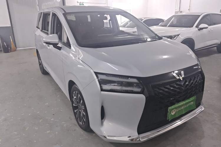 Used Wuling Starlight 730 2025 Model Plug-in Hybrid 125km Luxury Edition Exterior 1