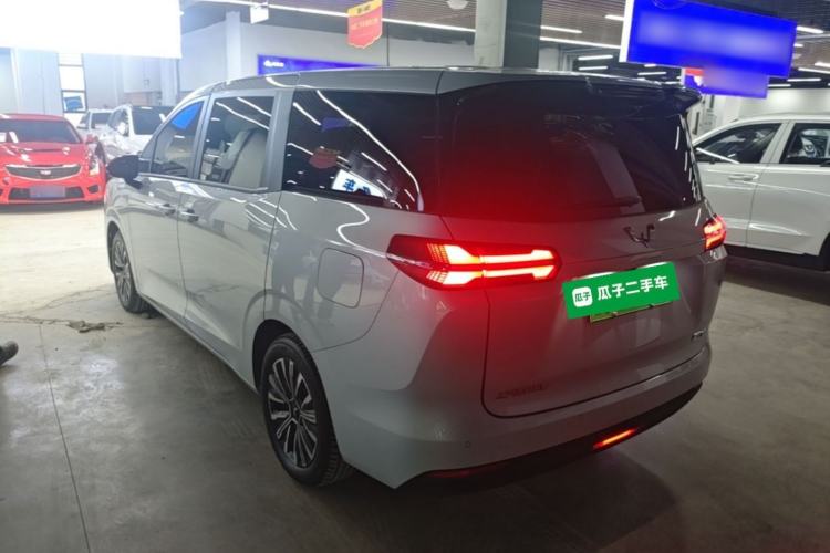 Used Wuling Starlight 730 2025 Model Plug-in Hybrid 125km Luxury Edition Exterior 2