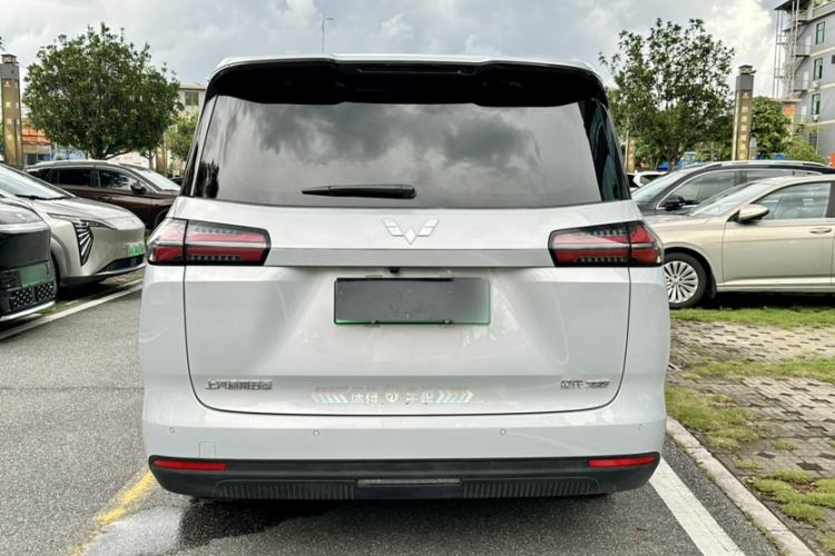 Used Wuling Starlight 730 2025 Model Pure Electric 500km Luxury Edition Exterior 3