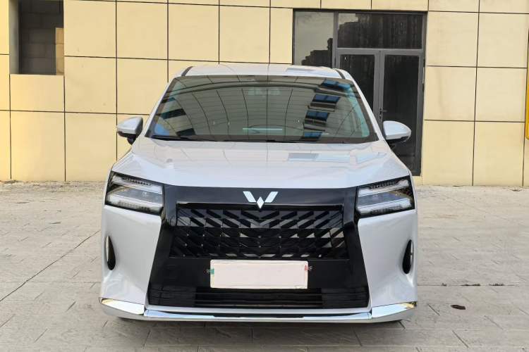 Used Wuling Starlight 730 2025 Model Plug-in Hybrid 125km Luxury Edition Exterior 4