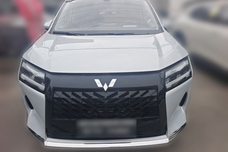 Used Wuling Starlight 730 2025 Model Plug-in Hybrid 125km Luxury Edition Front