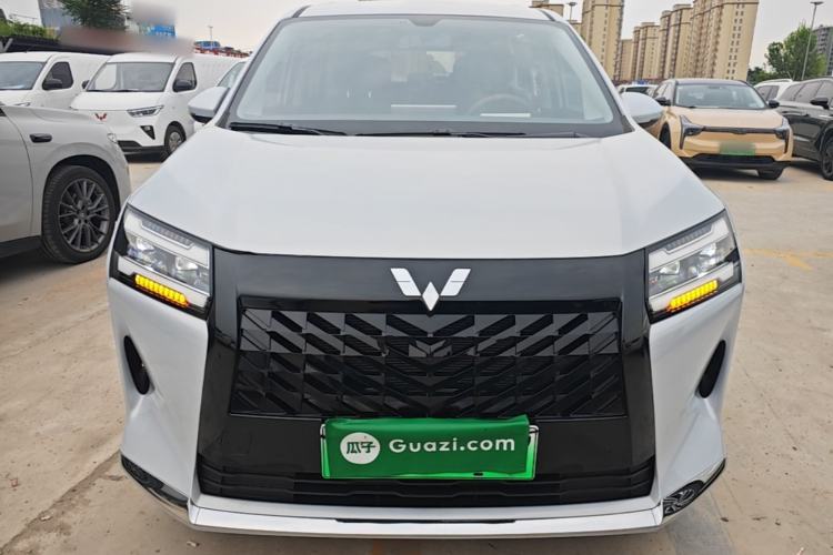 Used Wuling Starlight 730 2025 Model Plug-in Hybrid 125km Luxury Edition Front