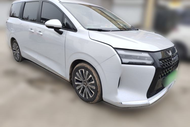 Used Wuling Starlight 730 2025 Model Plug-in Hybrid 125km Luxury Edition Front Right 45 Deg