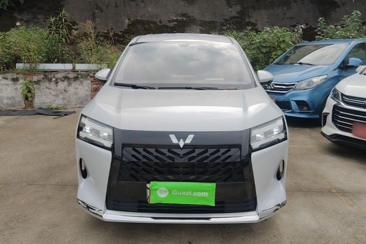 Used Wuling Starlight 730 2025 Model Plug-in Hybrid 125km Luxury Edition Front