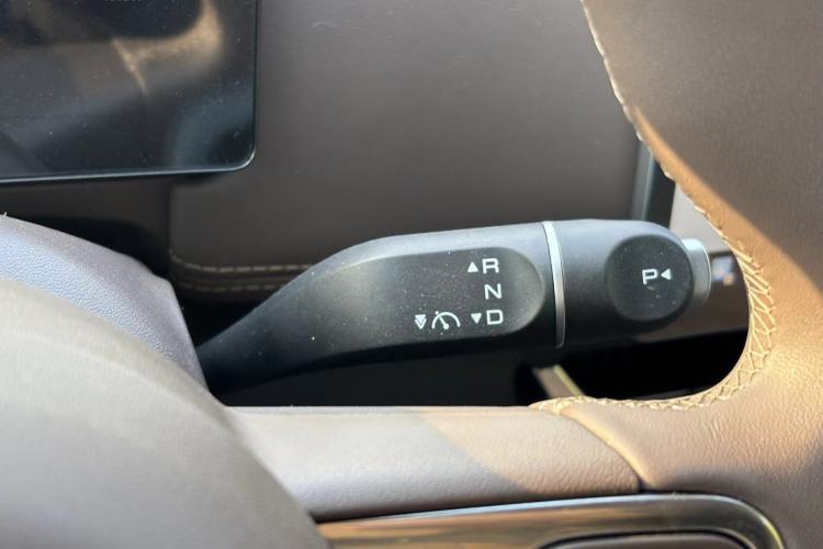 Used Wuling Starlight 730 2025 Model Pure Electric 500km Luxury Edition Gear Lever