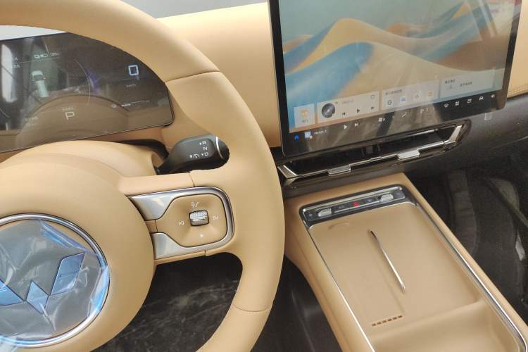 Used Wuling Starlight 730 2025 Model Plug-in Hybrid 125km Luxury Edition Gear Lever