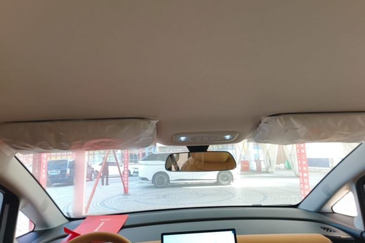 Used Wuling Starlight 730 2025 Model Plug-in Hybrid 125km Luxury Edition Headliner